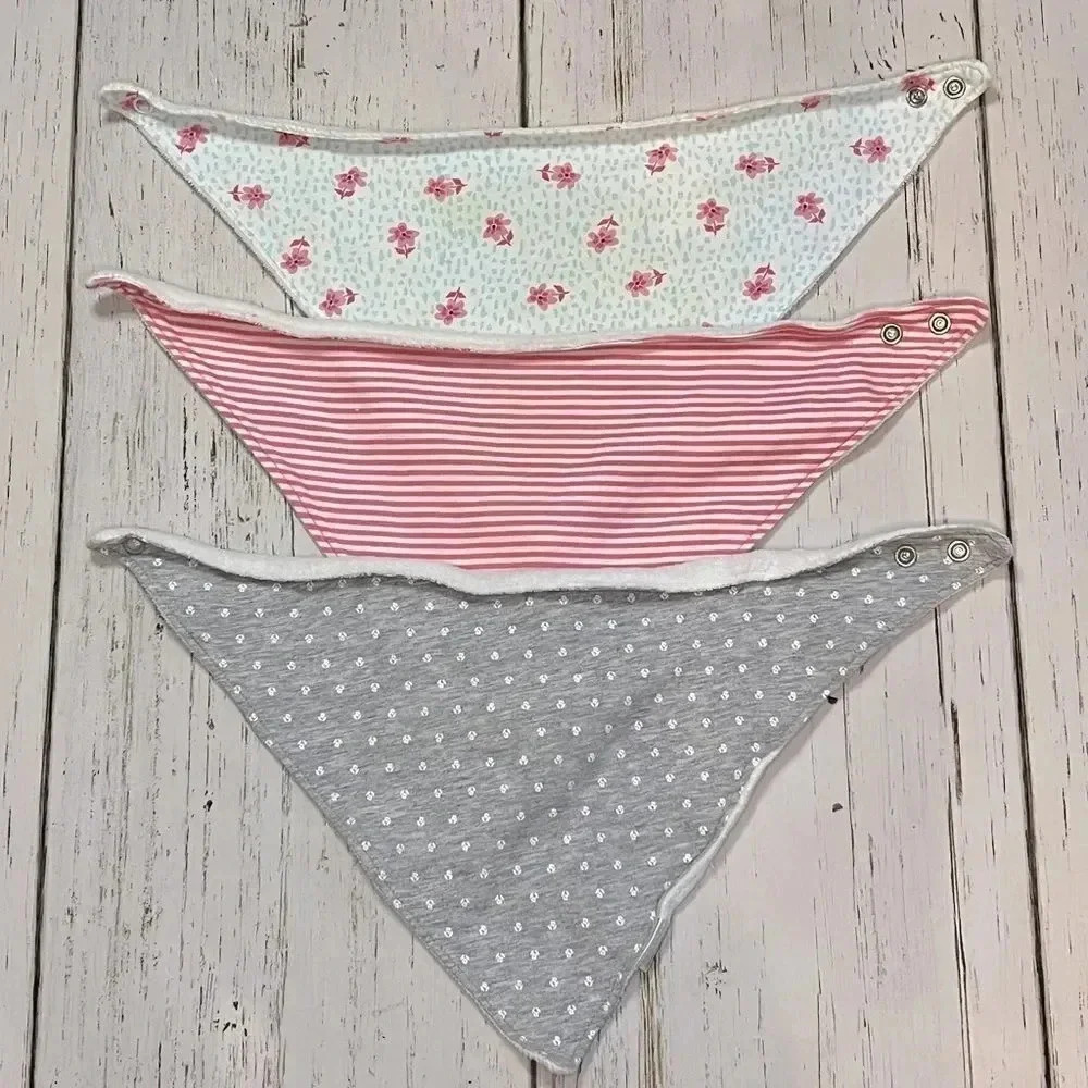 Baby girls’ 3 pack bandana bibs- Just One you by Carter’s
